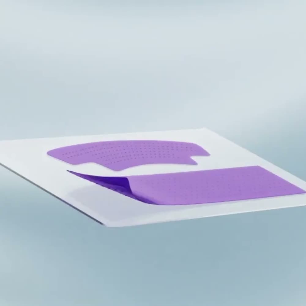 Tira morada de gel en detalle · textura con micropuntos